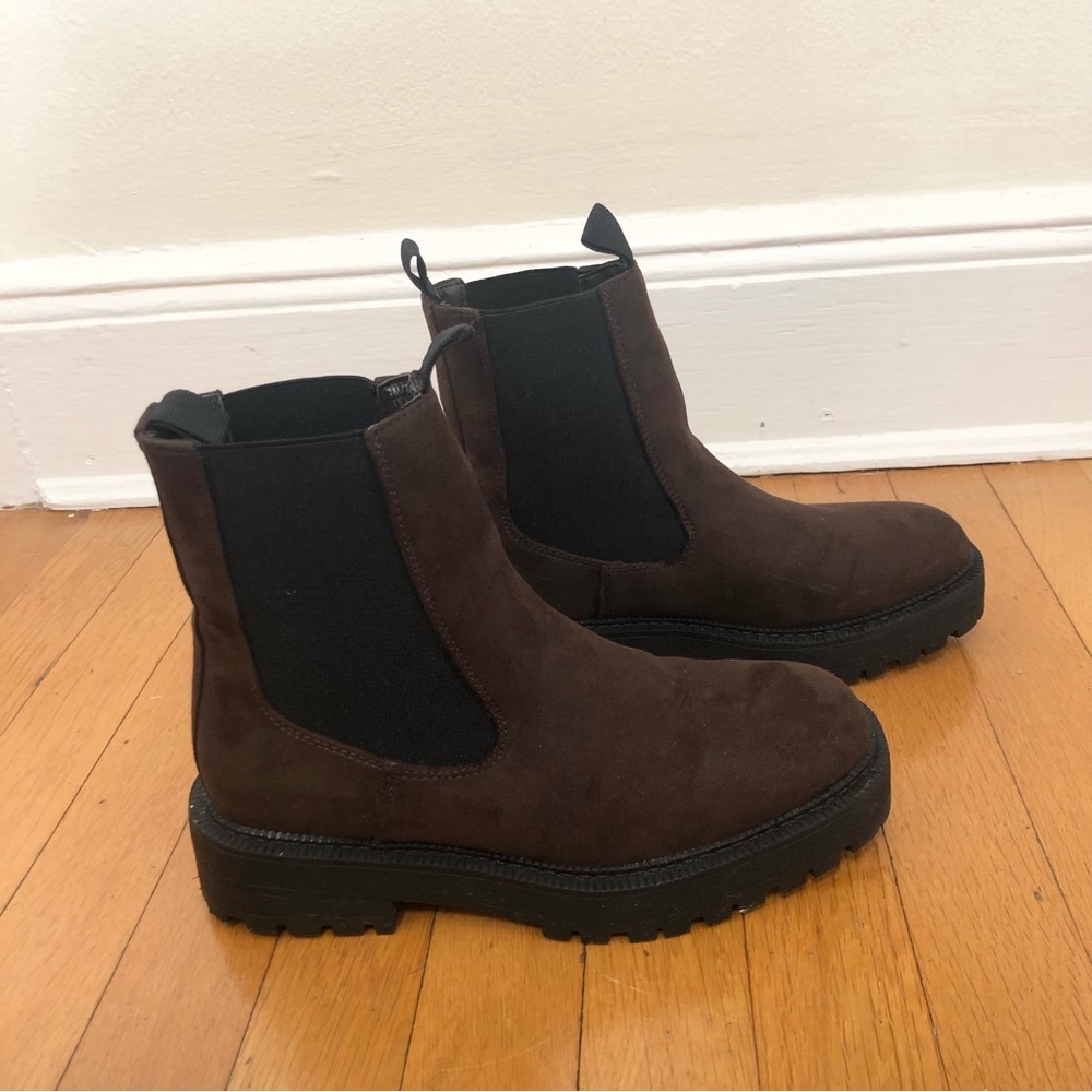 Sincerely Jules Chelsea brown boots size 7